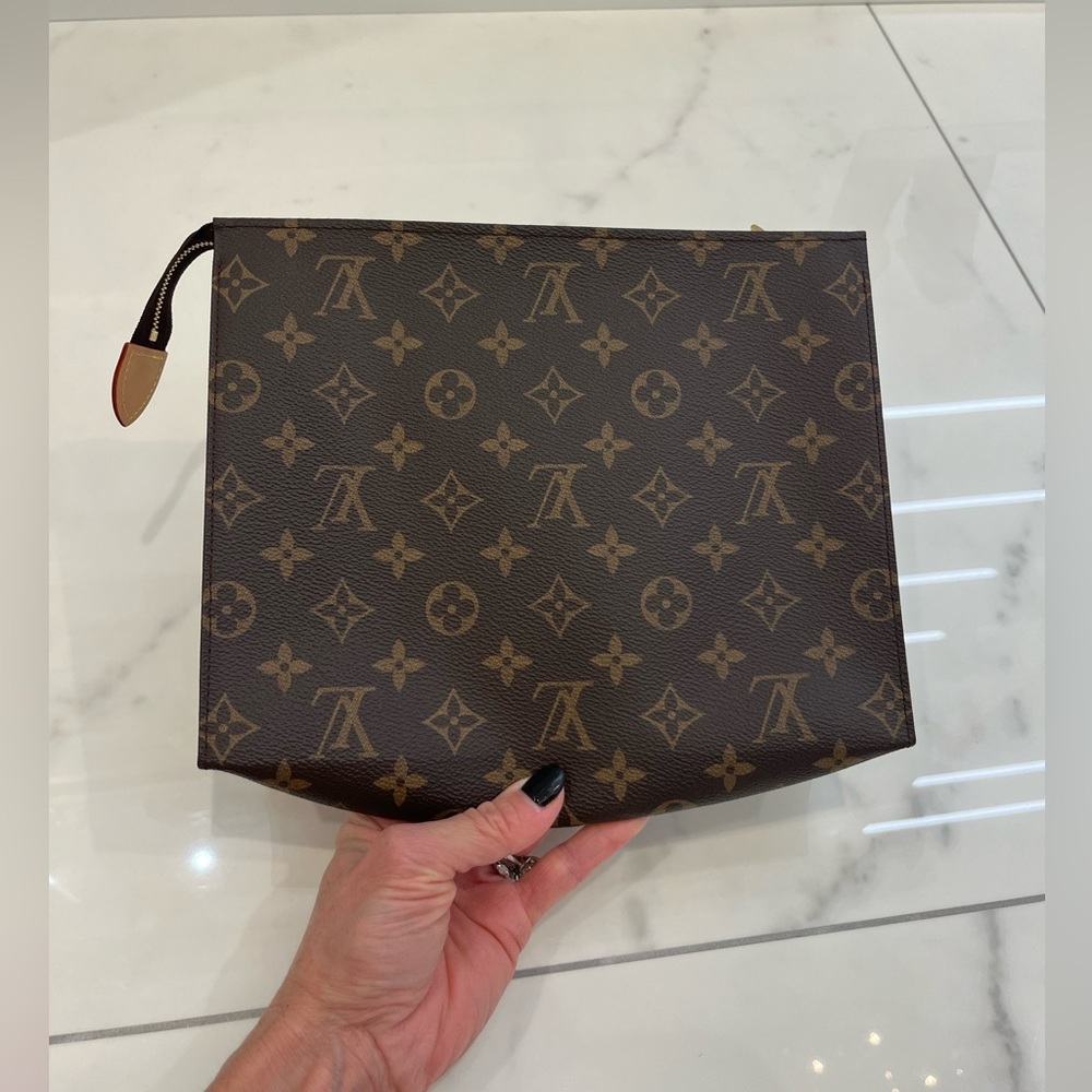 Louis Vuitton Monogram Canvas Poche Toilette - Picture 3 of 13